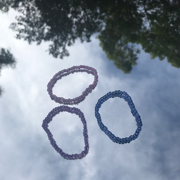 Set of three beaded bracelets - Picture 2 of 2
